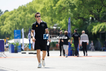 2024-05-24 - FENESTRAZ Sacha (fra), Nissan Formula E Team, Nissan e-4ORCE 04, portrait, during the 2024 Shanghai ePrix, 8th meeting of the 2023-24 ABB FIA Formula E World Championship, on the Shanghai International Circuit from May 24 to 26, 2024 in Shanghai, China - 2024 FORMULA E SHANGHAI EPRIX - FORMULA E - MOTORS