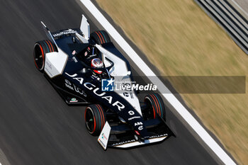 2024-05-24 - 09 EVANS Mitch (nzl), Jaguar TCS Racing, Jaguar I-Type 6, action during the 2024 Shanghai ePrix, 8th meeting of the 2023-24 ABB FIA Formula E World Championship, on the Shanghai International Circuit from May 24 to 26, 2024 in Shanghai, China - 2024 FORMULA E SHANGHAI EPRIX - FORMULA E - MOTORS