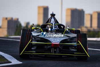 2024-05-24 - 33 TICKTUM Dan (gbr), ERT Formula E Team, ERT X24, action during the 2024 Shanghai ePrix, 8th meeting of the 2023-24 ABB FIA Formula E World Championship, on the Shanghai International Circuit from May 24 to 26, 2024 in Shanghai, China - 2024 FORMULA E SHANGHAI EPRIX - FORMULA E - MOTORS