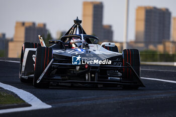 2024-05-24 - 09 EVANS Mitch (nzl), Jaguar TCS Racing, Jaguar I-Type 6, action during the 2024 Shanghai ePrix, 8th meeting of the 2023-24 ABB FIA Formula E World Championship, on the Shanghai International Circuit from May 24 to 26, 2024 in Shanghai, China - 2024 FORMULA E SHANGHAI EPRIX - FORMULA E - MOTORS