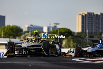 2024-05-24 - 02 VANDOORNE Stoffel (bel), DS Penske, DS E-Tense FE23, action during the 2024 Shanghai ePrix, 8th meeting of the 2023-24 ABB FIA Formula E World Championship, on the Shanghai International Circuit from May 24 to 26, 2024 in Shanghai, China - 2024 FORMULA E SHANGHAI EPRIX - FORMULA E - MOTORS