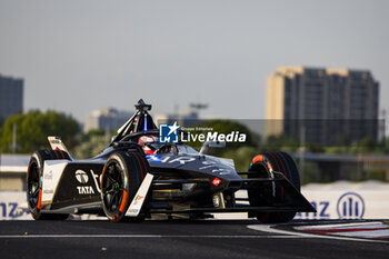 2024-05-24 - 09 EVANS Mitch (nzl), Jaguar TCS Racing, Jaguar I-Type 6, action during the 2024 Shanghai ePrix, 8th meeting of the 2023-24 ABB FIA Formula E World Championship, on the Shanghai International Circuit from May 24 to 26, 2024 in Shanghai, China - 2024 FORMULA E SHANGHAI EPRIX - FORMULA E - MOTORS