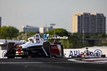 2024-05-24 - 01 DENNIS Jake (gbr), Andretti Global, Porsche 99X Electric, action during the 2024 Shanghai ePrix, 8th meeting of the 2023-24 ABB FIA Formula E World Championship, on the Shanghai International Circuit from May 24 to 26, 2024 in Shanghai, China - 2024 FORMULA E SHANGHAI EPRIX - FORMULA E - MOTORS