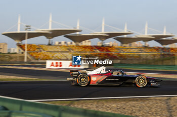 2024-05-24 - 94 WEHRLEIN Pascal (ger), TAG HEUER Porsche Formula E Team, Porsche 99X Electric, action during the 2024 Shanghai ePrix, 8th meeting of the 2023-24 ABB FIA Formula E World Championship, on the Shanghai International Circuit from May 24 to 26, 2024 in Shanghai, China - 2024 FORMULA E SHANGHAI EPRIX - FORMULA E - MOTORS