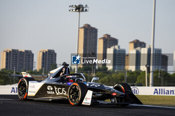 2024-05-24 - 09 EVANS Mitch (nzl), Jaguar TCS Racing, Jaguar I-Type 6, action during the 2024 Shanghai ePrix, 8th meeting of the 2023-24 ABB FIA Formula E World Championship, on the Shanghai International Circuit from May 24 to 26, 2024 in Shanghai, China - 2024 FORMULA E SHANGHAI EPRIX - FORMULA E - MOTORS