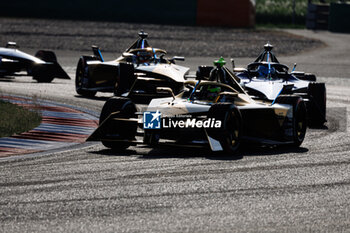 2024-05-24 - 02 VANDOORNE Stoffel (bel), DS Penske, DS E-Tense FE23, action during the 2024 Shanghai ePrix, 8th meeting of the 2023-24 ABB FIA Formula E World Championship, on the Shanghai International Circuit from May 24 to 26, 2024 in Shanghai, China - 2024 FORMULA E SHANGHAI EPRIX - FORMULA E - MOTORS