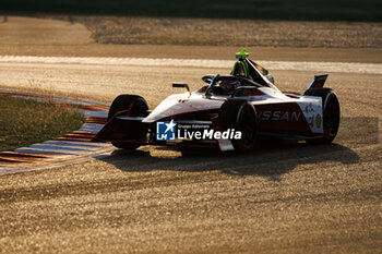 2024-05-24 - 22 ROWLAND Oliver (gbr), Nissan Formula E Team, Nissan e-4ORCE 04, action during the 2024 Shanghai ePrix, 8th meeting of the 2023-24 ABB FIA Formula E World Championship, on the Shanghai International Circuit from May 24 to 26, 2024 in Shanghai, China - 2024 FORMULA E SHANGHAI EPRIX - FORMULA E - MOTORS