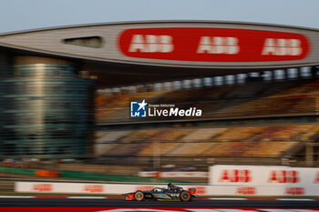 2024-05-24 - 33 TICKTUM Dan (gbr), ERT Formula E Team, ERT X24, action during the 2024 Shanghai ePrix, 8th meeting of the 2023-24 ABB FIA Formula E World Championship, on the Shanghai International Circuit from May 24 to 26, 2024 in Shanghai, China - 2024 FORMULA E SHANGHAI EPRIX - FORMULA E - MOTORS