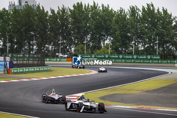 2024-05-25 - 37 CASSIDY Nick (nzl), Jaguar TCS Racing, Jaguar I-Type 6, action during the 2024 Shanghai ePrix, 8th meeting of the 2023-24 ABB FIA Formula E World Championship, on the Shanghai International Circuit from May 24 to 26, 2024 in Shanghai, China - 2024 FORMULA E SHANGHAI EPRIX - FORMULA E - MOTORS