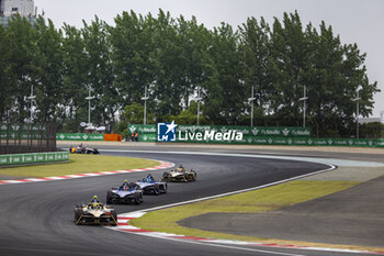 2024-05-25 - 02 VANDOORNE Stoffel (bel), DS Penske, DS E-Tense FE23, action during the 2024 Shanghai ePrix, 8th meeting of the 2023-24 ABB FIA Formula E World Championship, on the Shanghai International Circuit from May 24 to 26, 2024 in Shanghai, China - 2024 FORMULA E SHANGHAI EPRIX - FORMULA E - MOTORS