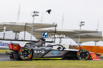 2024-05-25 - 33 TICKTUM Dan (gbr), ERT Formula E Team, ERT X24, action during the 2024 Shanghai ePrix, 8th meeting of the 2023-24 ABB FIA Formula E World Championship, on the Shanghai International Circuit from May 24 to 26, 2024 in Shanghai, China - 2024 FORMULA E SHANGHAI EPRIX - FORMULA E - MOTORS