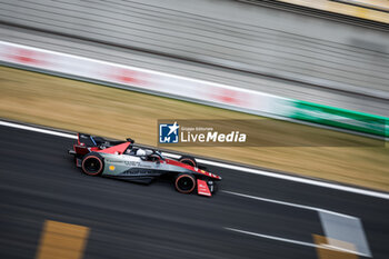 2024-05-25 - 48 MORTARA Edoardo (swi), Mahindra Racing, Mahindra M9Electro, action during the 2024 Shanghai ePrix, 8th meeting of the 2023-24 ABB FIA Formula E World Championship, on the Shanghai International Circuit from May 24 to 26, 2024 in Shanghai, China - 2024 FORMULA E SHANGHAI EPRIX - FORMULA E - MOTORS