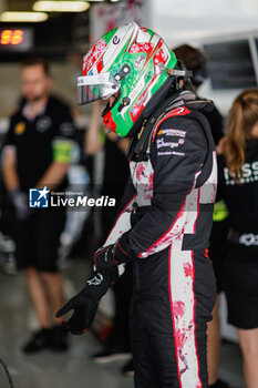 2024-05-25 - FENESTRAZ Sacha (fra), Nissan Formula E Team, Nissan e-4ORCE 04, portrait, during the 2024 Shanghai ePrix, 8th meeting of the 2023-24 ABB FIA Formula E World Championship, on the Shanghai International Circuit from May 24 to 26, 2024 in Shanghai, China - 2024 FORMULA E SHANGHAI EPRIX - FORMULA E - MOTORS