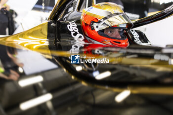 2024-05-25 - VERGNE Jean-Eric (fra), DS Penske, DS E-Tense FE23, portrait during the 2024 Shanghai ePrix, 8th meeting of the 2023-24 ABB FIA Formula E World Championship, on the Shanghai International Circuit from May 24 to 26, 2024 in Shanghai, China - 2024 FORMULA E SHANGHAI EPRIX - FORMULA E - MOTORS