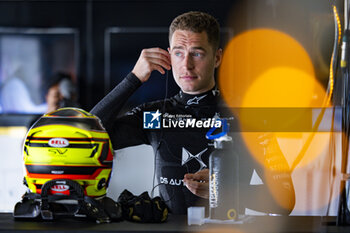 2024-05-25 - VANDOORNE Stoffel (bel), DS Penske, DS E-Tense FE23, portrait during the 2024 Shanghai ePrix, 8th meeting of the 2023-24 ABB FIA Formula E World Championship, on the Shanghai International Circuit from May 24 to 26, 2024 in Shanghai, China - 2024 FORMULA E SHANGHAI EPRIX - FORMULA E - MOTORS