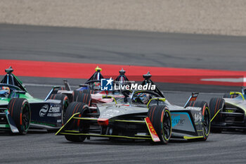 2024-05-25 - 33 TICKTUM Dan (gbr), ERT Formula E Team, ERT X24, action during the 2024 Shanghai ePrix, 8th meeting of the 2023-24 ABB FIA Formula E World Championship, on the Shanghai International Circuit from May 24 to 26, 2024 in Shanghai, China - 2024 FORMULA E SHANGHAI EPRIX - FORMULA E - MOTORS