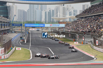 2024-05-25 - 09 EVANS Mitch (nzl), Jaguar TCS Racing, Jaguar I-Type 6, action, 94, during the 2024 Shanghai ePrix, 8th meeting of the 2023-24 ABB FIA Formula E World Championship, on the Shanghai International Circuit from May 24 to 26, 2024 in Shanghai, China - 2024 FORMULA E SHANGHAI EPRIX - FORMULA E - MOTORS