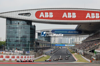 2024-05-25 - 22 ROWLAND Oliver (gbr), Nissan Formula E Team, Nissan e-4ORCE 04, action during the 2024 Shanghai ePrix, 8th meeting of the 2023-24 ABB FIA Formula E World Championship, on the Shanghai International Circuit from May 24 to 26, 2024 in Shanghai, China - 2024 FORMULA E SHANGHAI EPRIX - FORMULA E - MOTORS