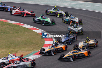 2024-05-25 - 08 BIRD Sam (gbr), NEOM McLaren Formula E Team, Nissan e-4ORCE 04, action during the 2024 Shanghai ePrix, 8th meeting of the 2023-24 ABB FIA Formula E World Championship, on the Shanghai International Circuit from May 24 to 26, 2024 in Shanghai, China - 2024 FORMULA E SHANGHAI EPRIX - FORMULA E - MOTORS