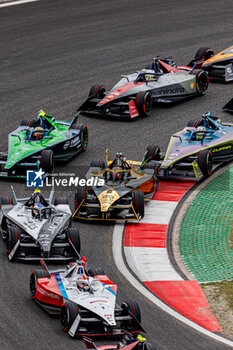 2024-05-25 - 01 DENNIS Jake (gbr), Andretti Global, Porsche 99X Electric, action during the 2024 Shanghai ePrix, 8th meeting of the 2023-24 ABB FIA Formula E World Championship, on the Shanghai International Circuit from May 24 to 26, 2024 in Shanghai, China - 2024 FORMULA E SHANGHAI EPRIX - FORMULA E - MOTORS