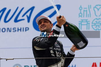 2024-05-25 - EVANS Mitch (nzl), Jaguar TCS Racing, Jaguar I-Type 6, portrait podium during the 2024 Shanghai ePrix, 8th meeting of the 2023-24 ABB FIA Formula E World Championship, on the Shanghai International Circuit from May 24 to 26, 2024 in Shanghai, China - 2024 FORMULA E SHANGHAI EPRIX - FORMULA E - MOTORS