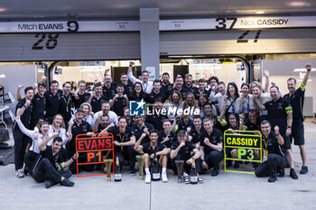 2024-05-25 - Celebration team Jaguar, CASSIDY Nick (nzl), Jaguar TCS Racing, Jaguar I-Type 6, EVANS Mitch (nzl), Jaguar TCS Racing, Jaguar I-Type 6, portrait during the 2024 Shanghai ePrix, 8th meeting of the 2023-24 ABB FIA Formula E World Championship, on the Shanghai International Circuit from May 24 to 26, 2024 in Shanghai, China - 2024 FORMULA E SHANGHAI EPRIX - FORMULA E - MOTORS