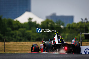 2024-05-26 - 13 DA COSTA Antonio Felix (prt), TAG HEUER Porsche Formula E Team, Porsche 99X Electric, action during the 2024 Shanghai ePrix, 8th meeting of the 2023-24 ABB FIA Formula E World Championship, on the Shanghai International Circuit from May 24 to 26, 2024 in Shanghai, China - 2024 FORMULA E SHANGHAI EPRIX - FORMULA E - MOTORS