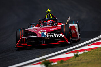 2024-05-26 - 22 ROWLAND Oliver (gbr), Nissan Formula E Team, Nissan e-4ORCE 04, action during the 2024 Shanghai ePrix, 8th meeting of the 2023-24 ABB FIA Formula E World Championship, on the Shanghai International Circuit from May 24 to 26, 2024 in Shanghai, China - 2024 FORMULA E SHANGHAI EPRIX - FORMULA E - MOTORS