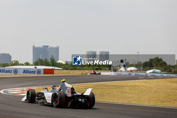 2024-05-26 - 37 CASSIDY Nick (nzl), Jaguar TCS Racing, Jaguar I-Type 6, action during the 2024 Shanghai ePrix, 8th meeting of the 2023-24 ABB FIA Formula E World Championship, on the Shanghai International Circuit from May 24 to 26, 2024 in Shanghai, China - 2024 FORMULA E SHANGHAI EPRIX - FORMULA E - MOTORS