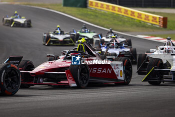 2024-05-26 - 22 ROWLAND Oliver (gbr), Nissan Formula E Team, Nissan e-4ORCE 04, action during the 2024 Shanghai ePrix, 8th meeting of the 2023-24 ABB FIA Formula E World Championship, on the Shanghai International Circuit from May 24 to 26, 2024 in Shanghai, China - 2024 FORMULA E SHANGHAI EPRIX - FORMULA E - MOTORS