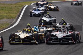 2024-05-26 - 02 VANDOORNE Stoffel (bel), DS Penske, DS E-Tense FE23, action during the 2024 Shanghai ePrix, 8th meeting of the 2023-24 ABB FIA Formula E World Championship, on the Shanghai International Circuit from May 24 to 26, 2024 in Shanghai, China - 2024 FORMULA E SHANGHAI EPRIX - FORMULA E - MOTORS