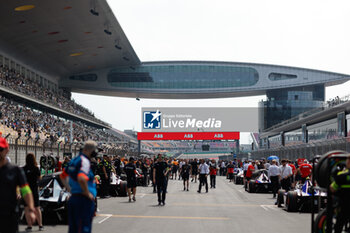 2024-05-26 - grille de depart, starting grid, during the 2024 Shanghai ePrix, 8th meeting of the 2023-24 ABB FIA Formula E World Championship, on the Shanghai International Circuit from May 24 to 26, 2024 in Shanghai, China - 2024 FORMULA E SHANGHAI EPRIX - FORMULA E - MOTORS