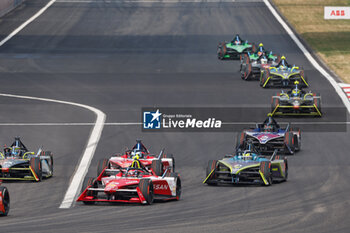 2024-05-26 - 22 ROWLAND Oliver (gbr), Nissan Formula E Team, Nissan e-4ORCE 04, action, 23 FENESTRAZ Sacha (fra), Nissan Formula E Team, Nissan e-4ORCE 04, action, during the 2024 Shanghai ePrix, 8th meeting of the 2023-24 ABB FIA Formula E World Championship, on the Shanghai International Circuit from May 24 to 26, 2024 in Shanghai, China - 2024 FORMULA E SHANGHAI EPRIX - FORMULA E - MOTORS