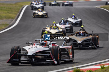 2024-05-26 - 13 DA COSTA Antonio Felix (prt), TAG HEUER Porsche Formula E Team, Porsche 99X Electric, action during the 2024 Shanghai ePrix, 8th meeting of the 2023-24 ABB FIA Formula E World Championship, on the Shanghai International Circuit from May 24 to 26, 2024 in Shanghai, China - 2024 FORMULA E SHANGHAI EPRIX - FORMULA E - MOTORS