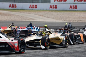 2024-05-26 - 02 VANDOORNE Stoffel (bel), DS Penske, DS E-Tense FE23, action during the 2024 Shanghai ePrix, 8th meeting of the 2023-24 ABB FIA Formula E World Championship, on the Shanghai International Circuit from May 24 to 26, 2024 in Shanghai, China - 2024 FORMULA E SHANGHAI EPRIX - FORMULA E - MOTORS