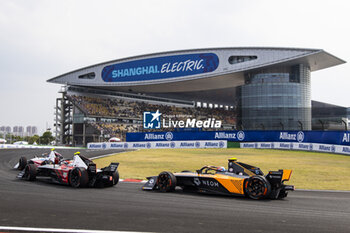 2024-05-26 - 05 HUGHES Jake (gbr), NEOM McLaren Formula E Team, Nissan e-4ORCE 04, action during the 2024 Shanghai ePrix, 8th meeting of the 2023-24 ABB FIA Formula E World Championship, on the Shanghai International Circuit from May 24 to 26, 2024 in Shanghai, China - 2024 FORMULA E SHANGHAI EPRIX - FORMULA E - MOTORS