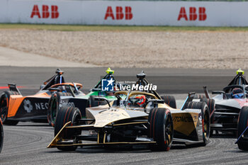 2024-05-26 - 25 VERGNE Jean-Eric (fra), DS Penske, DS E-Tense FE23, action during the 2024 Shanghai ePrix, 8th meeting of the 2023-24 ABB FIA Formula E World Championship, on the Shanghai International Circuit from May 24 to 26, 2024 in Shanghai, China - 2024 FORMULA E SHANGHAI EPRIX - FORMULA E - MOTORS