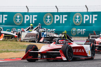 2024-05-26 - 22 ROWLAND Oliver (gbr), Nissan Formula E Team, Nissan e-4ORCE 04, action during the 2024 Shanghai ePrix, 8th meeting of the 2023-24 ABB FIA Formula E World Championship, on the Shanghai International Circuit from May 24 to 26, 2024 in Shanghai, China - 2024 FORMULA E SHANGHAI EPRIX - FORMULA E - MOTORS