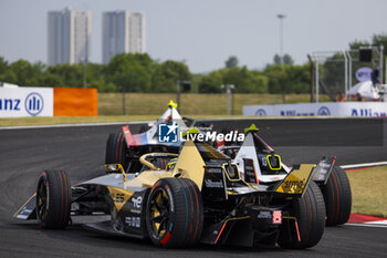 2024-05-26 - 02 VANDOORNE Stoffel (bel), DS Penske, DS E-Tense FE23, action during the 2024 Shanghai ePrix, 8th meeting of the 2023-24 ABB FIA Formula E World Championship, on the Shanghai International Circuit from May 24 to 26, 2024 in Shanghai, China - 2024 FORMULA E SHANGHAI EPRIX - FORMULA E - MOTORS