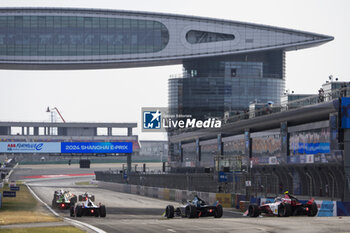 2024-05-26 - 22 ROWLAND Oliver (gbr), Nissan Formula E Team, Nissan e-4ORCE 04, action during the 2024 Shanghai ePrix, 8th meeting of the 2023-24 ABB FIA Formula E World Championship, on the Shanghai International Circuit from May 24 to 26, 2024 in Shanghai, China - 2024 FORMULA E SHANGHAI EPRIX - FORMULA E - MOTORS