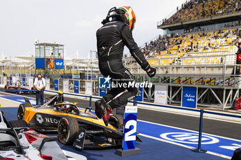 2024-05-26 - DA COSTA Antonio Felix (prt), TAG HEUER Porsche Formula E Team, Porsche 99X Electric, portrait during the 2024 Shanghai ePrix, 8th meeting of the 2023-24 ABB FIA Formula E World Championship, on the Shanghai International Circuit from May 24 to 26, 2024 in Shanghai, China - 2024 FORMULA E SHANGHAI EPRIX - FORMULA E - MOTORS