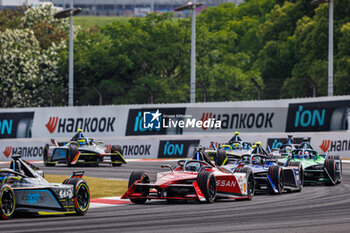 2024-05-26 - 23 FENESTRAZ Sacha (fra), Nissan Formula E Team, Nissan e-4ORCE 04, action during the 2024 Shanghai ePrix, 8th meeting of the 2023-24 ABB FIA Formula E World Championship, on the Shanghai International Circuit from May 24 to 26, 2024 in Shanghai, China - 2024 FORMULA E SHANGHAI EPRIX - FORMULA E - MOTORS