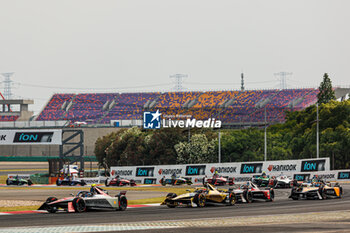 2024-05-26 - 21 DE VRIES Nyck (nld), Mahindra Racing, Mahindra M9Electro, action during the 2024 Shanghai ePrix, 8th meeting of the 2023-24 ABB FIA Formula E World Championship, on the Shanghai International Circuit from May 24 to 26, 2024 in Shanghai, China - 2024 FORMULA E SHANGHAI EPRIX - FORMULA E - MOTORS