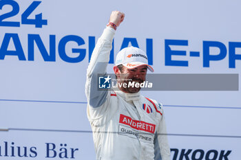 2024-05-26 - NATO Norman (fra), Andretti Global, Porsche 99X Electric, portrait podium during the 2024 Shanghai ePrix, 8th meeting of the 2023-24 ABB FIA Formula E World Championship, on the Shanghai International Circuit from May 24 to 26, 2024 in Shanghai, China - 2024 FORMULA E SHANGHAI EPRIX - FORMULA E - MOTORS