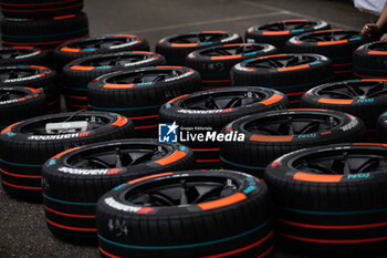 2024-06-27 - Hankook during the 2024 Portland ePrix, 9th meeting of the 2023-24 ABB FIA Formula E World Championship, on the Portland International Raceway from June 28 to 30, 2024 in Portland, United States of America - 2024 FORMULA E PORTLAND EPRIX - FORMULA E - MOTORS