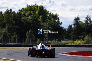 2024-06-29 - 01 DENNIS Jake (gbr), Andretti Global, Porsche 99X Electric, action during the 2024 Portland ePrix, 9th meeting of the 2023-24 ABB FIA Formula E World Championship, on the Portland International Raceway from June 28 to 30, 2024 in Portland, United States of America - 2024 FORMULA E PORTLAND EPRIX - FORMULA E - MOTORS