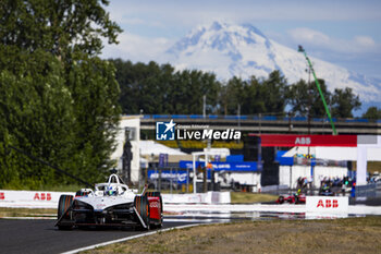 2024-06-29 - 01 DENNIS Jake (gbr), Andretti Global, Porsche 99X Electric, action during the 2024 Portland ePrix, 9th meeting of the 2023-24 ABB FIA Formula E World Championship, on the Portland International Raceway from June 28 to 30, 2024 in Portland, United States of America - 2024 FORMULA E PORTLAND EPRIX - FORMULA E - MOTORS