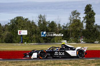 2024-06-29 - 37 CASSIDY Nick (nzl), Jaguar TCS Racing, Jaguar I-Type 6, action during the 2024 Portland ePrix, 9th meeting of the 2023-24 ABB FIA Formula E World Championship, on the Portland International Raceway from June 28 to 30, 2024 in Portland, United States of America - 2024 FORMULA E PORTLAND EPRIX - FORMULA E - MOTORS