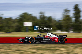 2024-06-29 - 94 WEHRLEIN Pascal (ger), TAG HEUER Porsche Formula E Team, Porsche 99X Electric, action during the 2024 Portland ePrix, 9th meeting of the 2023-24 ABB FIA Formula E World Championship, on the Portland International Raceway from June 28 to 30, 2024 in Portland, United States of America - 2024 FORMULA E PORTLAND EPRIX - FORMULA E - MOTORS