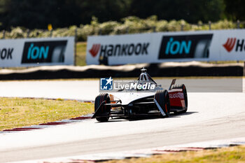 2024-06-29 - 01 DENNIS Jake (gbr), Andretti Global, Porsche 99X Electric, action during the 2024 Portland ePrix, 9th meeting of the 2023-24 ABB FIA Formula E World Championship, on the Portland International Raceway from June 28 to 30, 2024 in Portland, United States of America - 2024 FORMULA E PORTLAND EPRIX - FORMULA E - MOTORS